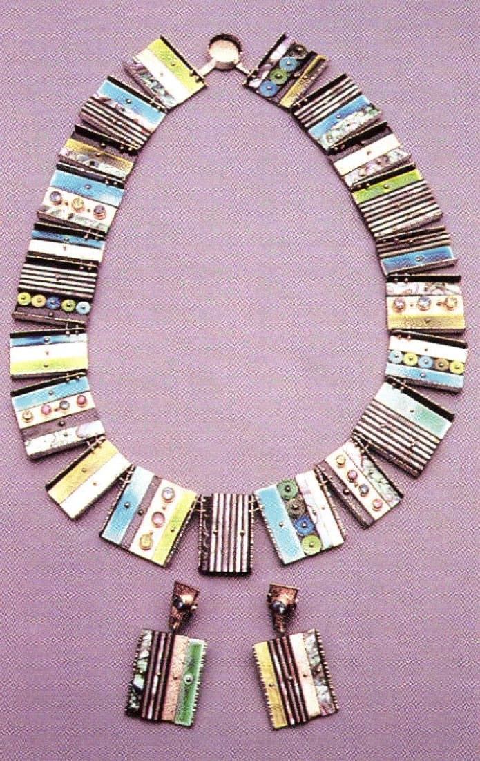 On the Nature of Jewelry