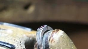 Bright-Cut inside Bezel setting