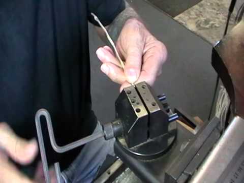 How to make a round twisted bangle
